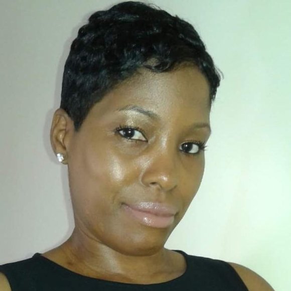 Meet your Posher, Shakira - Picture 1 of 1